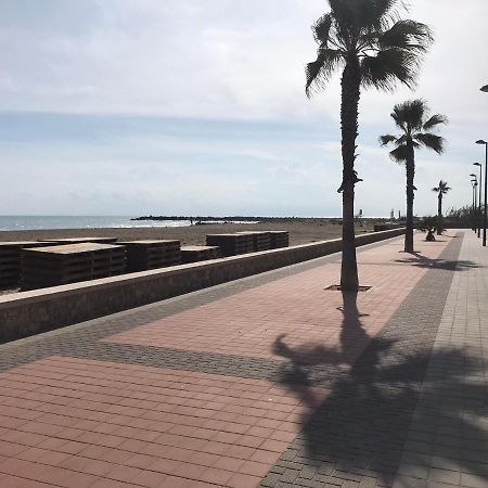 Precioso Adosado Con Parking A 100 Metros De La Playa Villa Playa de Mar Bagian luar foto